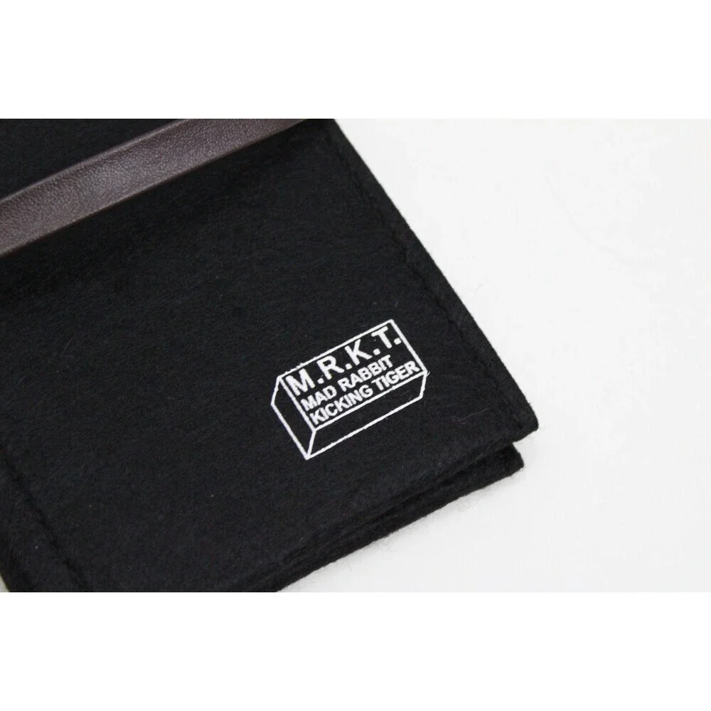 MRKT Travel Sunglasses Case Felt Black Holder Wrap Mad Rabbit Kicking Tiger